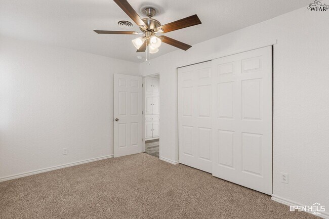 Building Photo - 4717 Bonny Dr