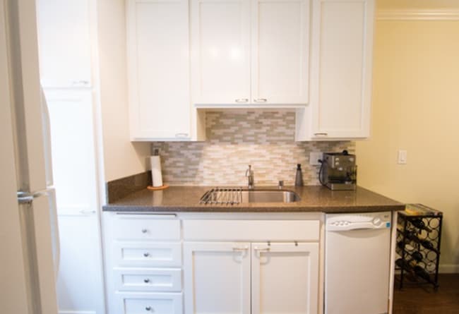 Building Photo - 1522 Centinela Ave