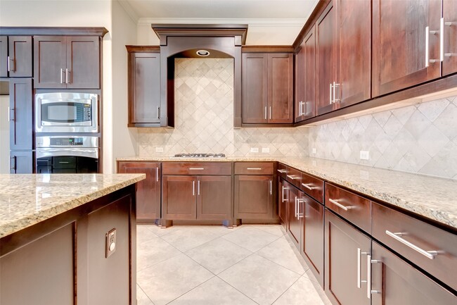 Building Photo - 10307 Latta Creek Dr