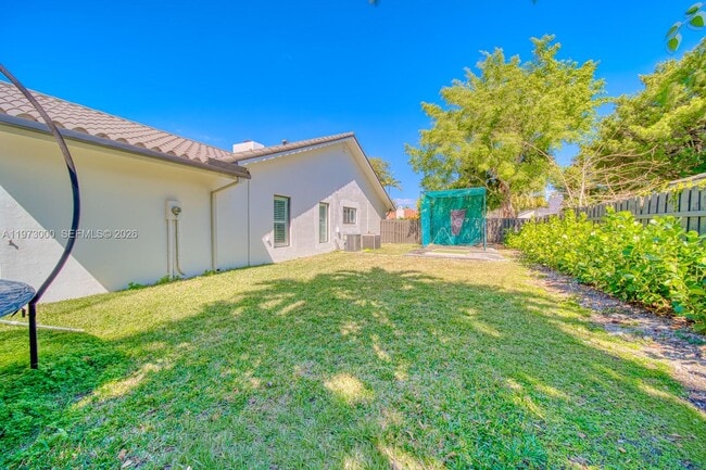 Building Photo - 9220 SW 102nd St