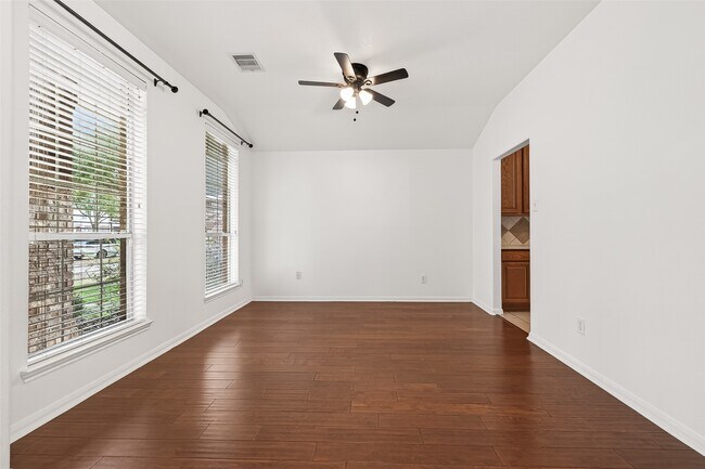 Building Photo - 2638 Marquette Trail