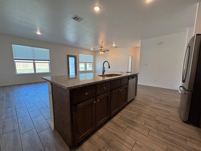 Building Photo - 8502 Trungle Rd