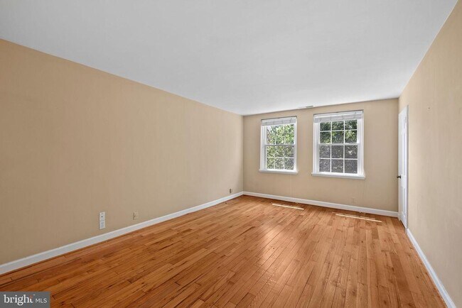 Primary Photo - 3441 S Stafford St