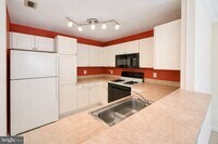 Building Photo - 5575 Seminary Rd