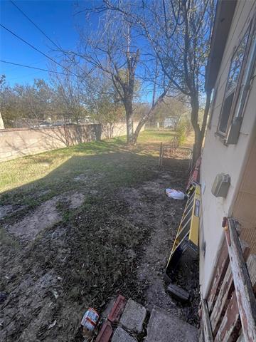 Building Photo - 2642 S 16th St