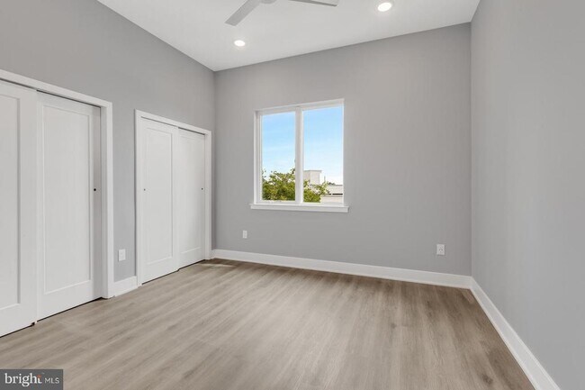 Building Photo - 2119 N Front St