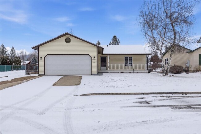 Building Photo - 6743 Kamloops Dr