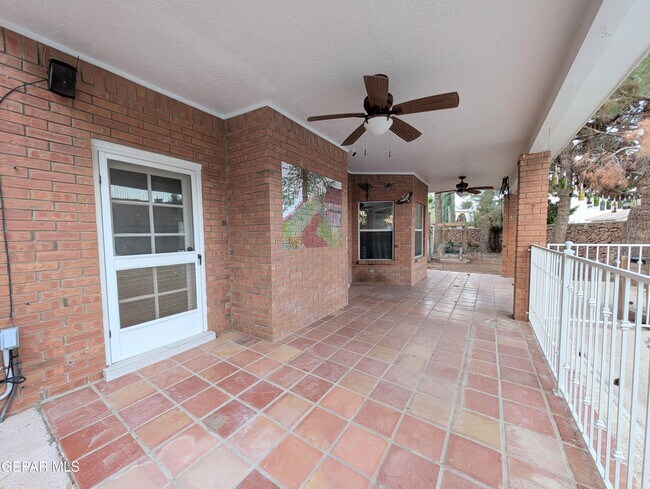Building Photo - 11820 Pueblo Seguro Way