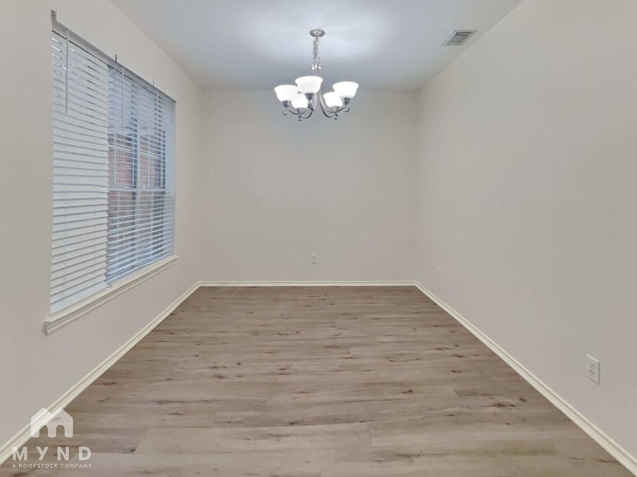 Building Photo - 4914 Forest Hurst Dr