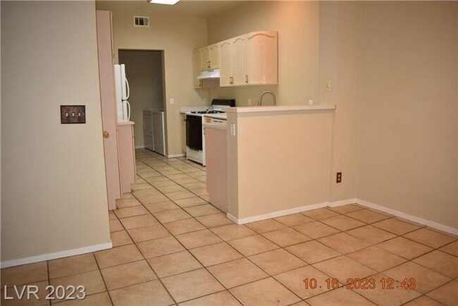 Building Photo - COMING SOON - Ready no later than the end of December!