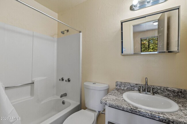 Building Photo - 118 E Paseo del Rio