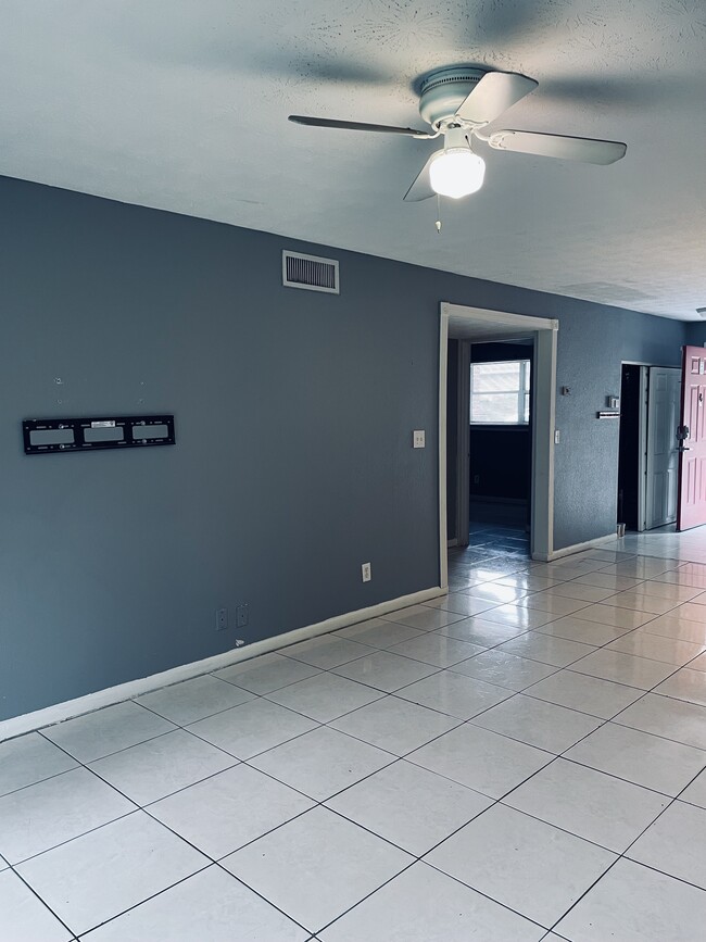 Building Photo - 4836 Atlantic Blvd