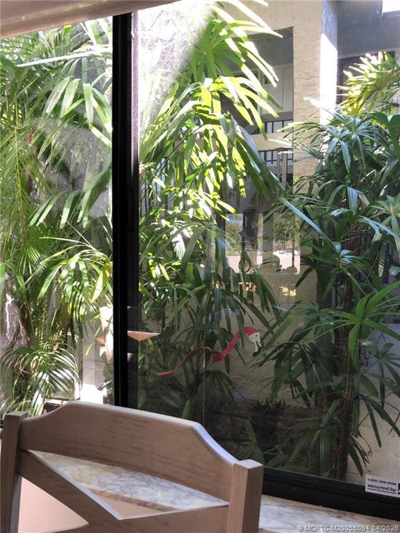 Building Photo - 800 NW Fork Rd