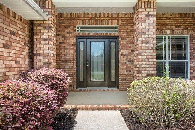Building Photo - Stunning 4-Bedroom Home with Scenic Lake V...