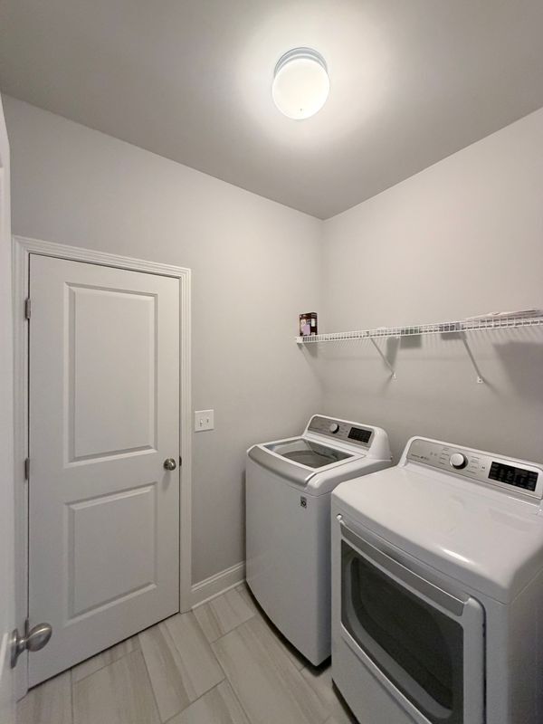 Building Photo - 4411 Rockrose Green Way