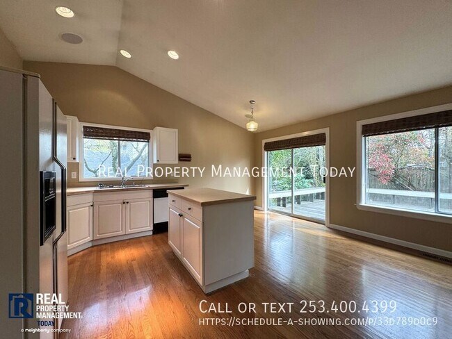 Building Photo - 6404 87th St E