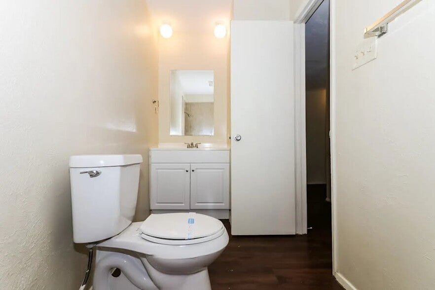 Building Photo - 3810 Coltwood Dr