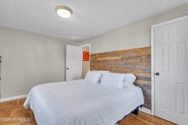 Building Photo - 519 Ryeside Ave