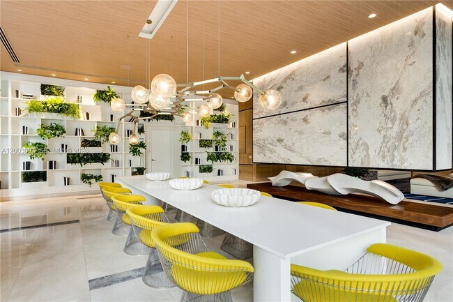 Building Photo - 45 SW 9th St