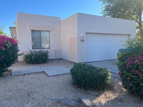 Building Photo - 20230 N 63rd Dr