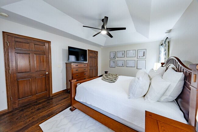 Building Photo - 3400 Riverstone Ct