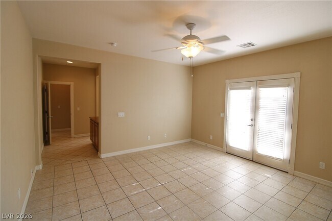 Building Photo - 754 Rise Canyon Dr