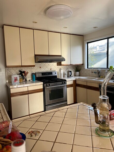 Building Photo - 409 Dellbrook Ave