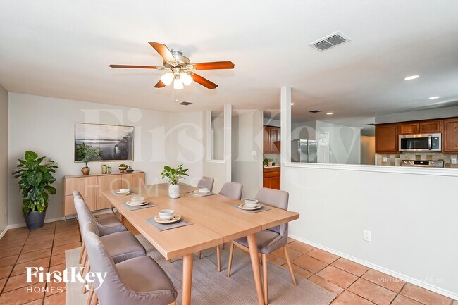 Building Photo - 12640 Shady Cedar Dr