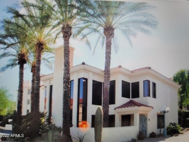 Building Photo - 16715 E El Lago Blvd