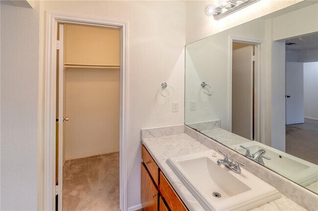 Building Photo - 11502 Ruffed Grouse Dr