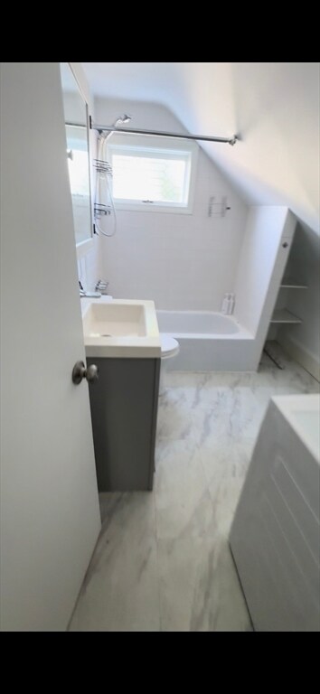 Building Photo - 100-102-102 Princeton St