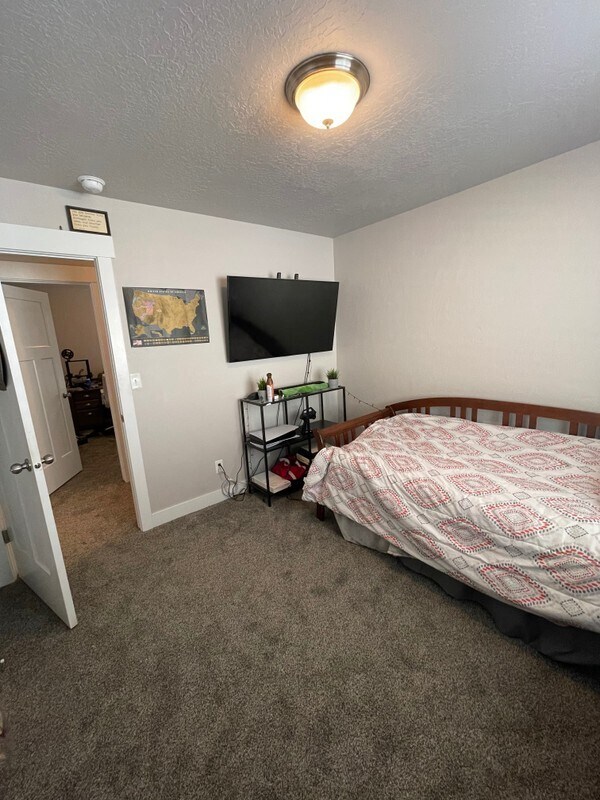 Building Photo - 1298 E Rachel Way
