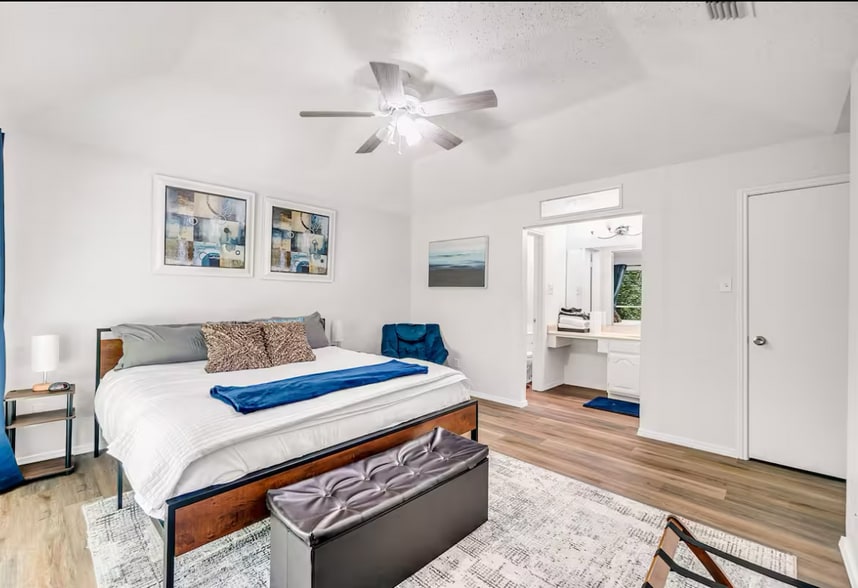 Building Photo - Room in House on Wildwood Ridge