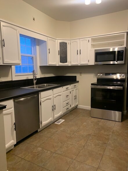 Kitchen all new appliances - 44 W Pacemont Rd