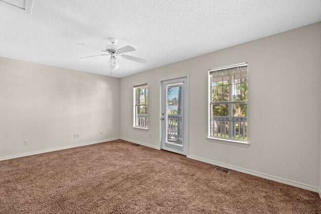 Building Photo - 10 Porpoise St