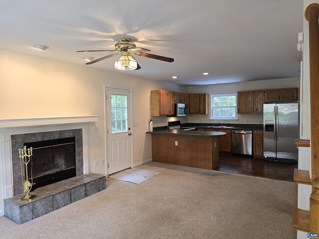 Building Photo - 259 Spring Oaks Ln