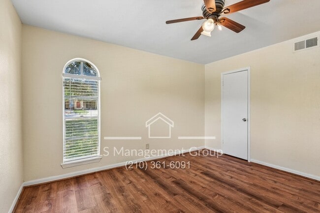 Building Photo - 6603 Cherryleaf St
