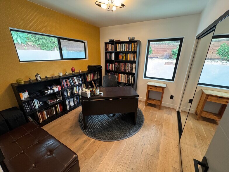 Building Photo - 2795 Woodshire Dr