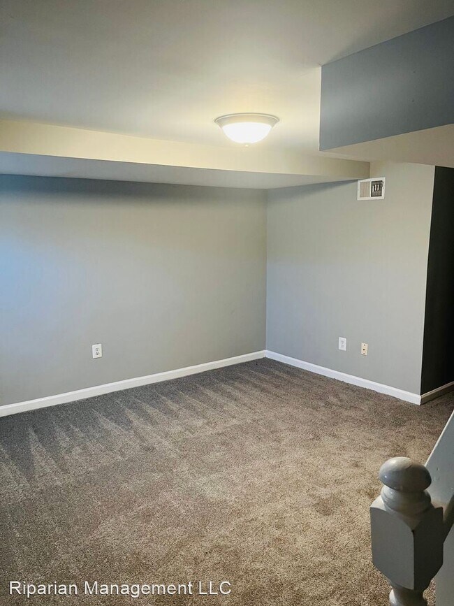 Building Photo - 3 br, 2 bath House - 3232 Westmont Ave