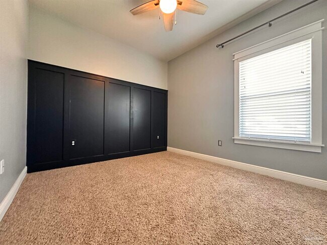 Building Photo - 4193 S Cambridge Way