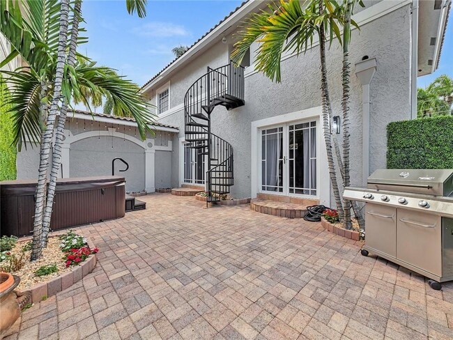 Building Photo - 851 N 11th Ave