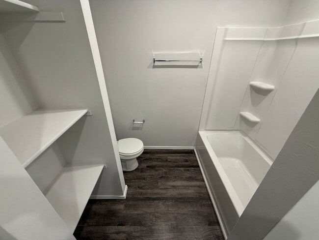 Building Photo - 9516 Gray Wolf Ln