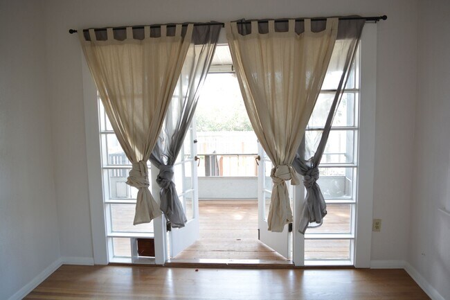 Building Photo - North Park 2 Bed / 1 Bath House, Backyard ...