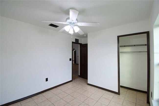 Building Photo - 1821 Wallace Manor Ln