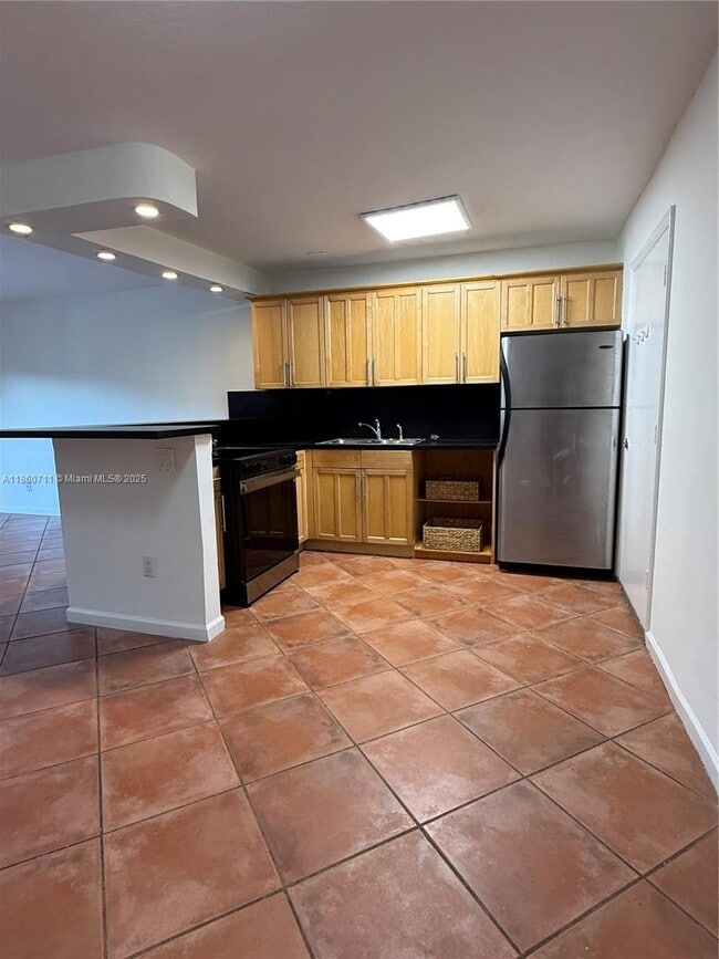 Building Photo - 7477 SW 82nd St