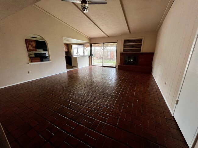 Building Photo - 16915 Grampin Dr