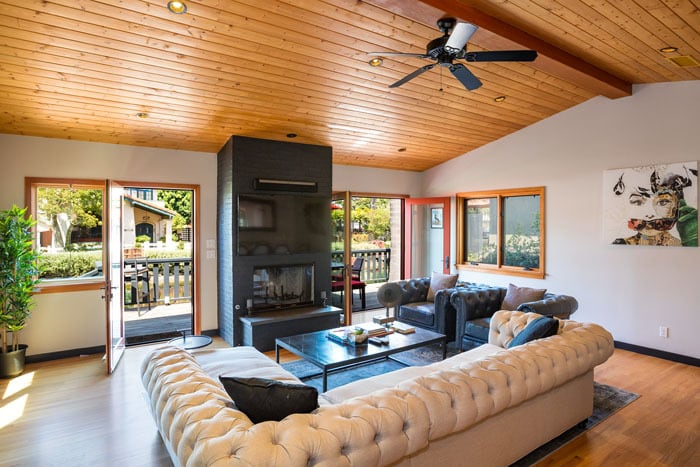 Building Photo - 432 Howland Canal