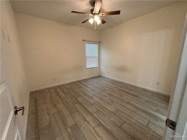 Building Photo - 212 Lauryn Dr