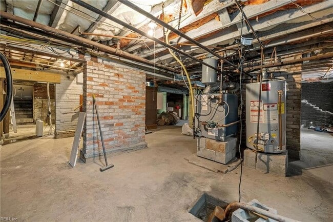 Building Photo - 1301 Stockley Gardens