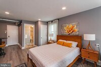 Building Photo - 1620 Mt Vernon St